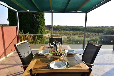 Ferienwohnung mit Pool an ruhiger Lage