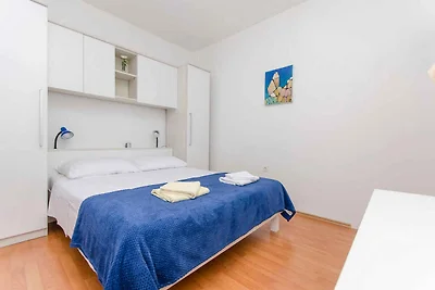 Ferienwohnung mit Klimaanlage und Terrasse