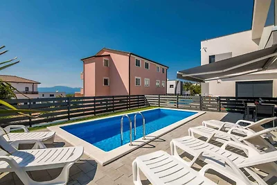 Ferienhaus mit einem saisonal beheizten Pool