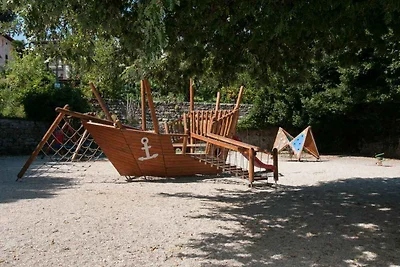 Charmante Ferienwohnung in Lovran mit Gartenb