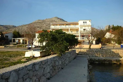 Gemütliches Studio mit Meerblick in Starigrad