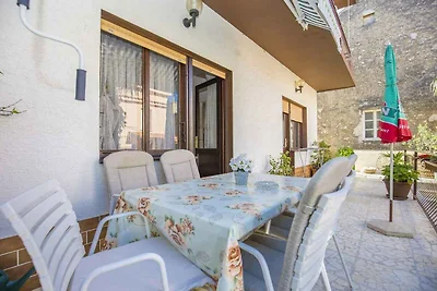 Apartment für vier Personen, nur 200 Meter vo