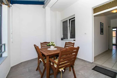 Ferienwohnung mit Balkon, Terrasse und Grill