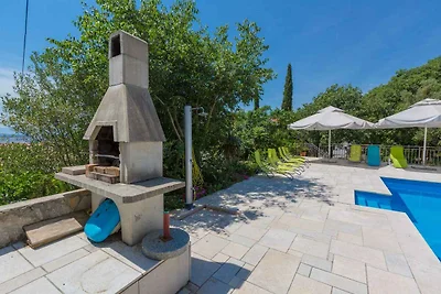 Ferienwohnung mit Pool und Klimaanlage