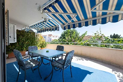 Gemütliche Ferienwohnung Ivo mit Balkon und G