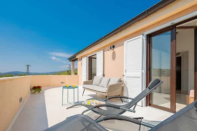 Vakantiehuis Ontspannende vakantie Vrsine