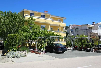 Ferienwohnung mit Balkon und Klimaanlage