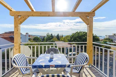 Ferienwohnung mit Klimaanlage und Balkon