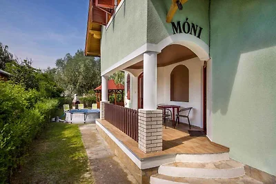 Ferienhaus mit Kinderbecken