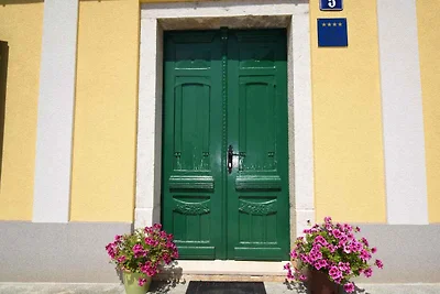 Ferienhaus mit Hof, klimatisiert