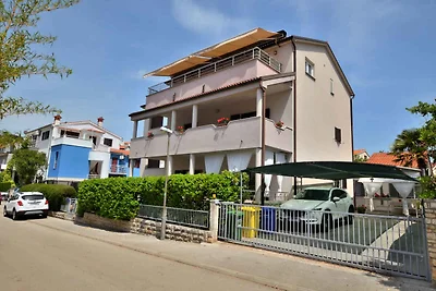 Ferienwohnung mit Balkon und Grill
