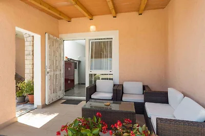 Ferienwohnung mit Klimaanlage und Terrasse