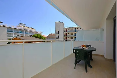 Ferienwohnung mit Klimaanlage und Balkon