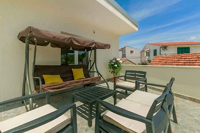 Ferienhaus mit Terrasse und Klimaanlage