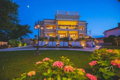 Ferienwohnung mit Balkon, Klimaanlage und