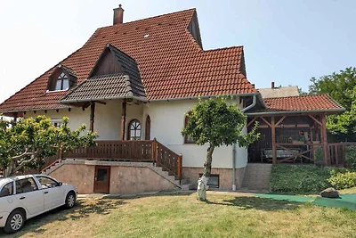 Ferienwohnung mit Kinderspielplatz und Pool