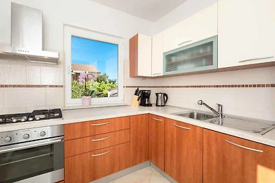 Ferienwohnung mit zwei Bäder und Terrasse