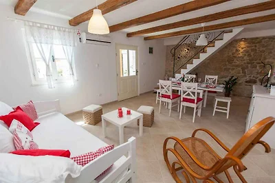 Ferienhaus mit Klimaanlage und Aussenpool