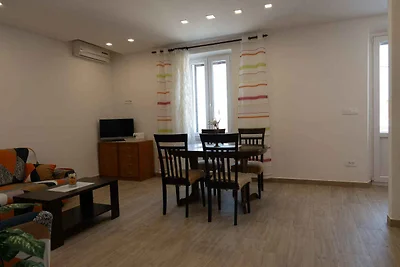 Ferienwohnung sa terasom u blizini mora