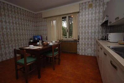 Ferienwohnung mit Klimaanlage und Balkon