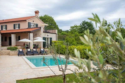 Villa mit Pool