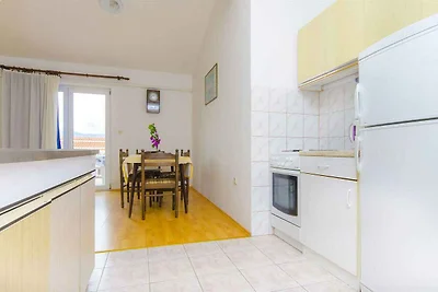 Ferienwohnung mit Balkon und Meerblick