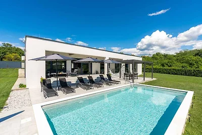 FerienHaus mit Swimmingpool und Meerblick