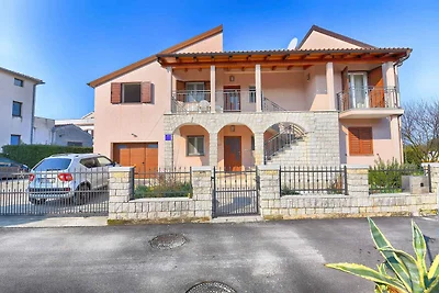 Ferienwohnung mit Terrasse und Klimaanlage