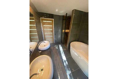 Ferienwohnung mit Schwimmbad, Whirlpool und S