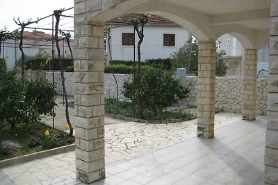 Ferienwohnung mit Klimaanlage und Grill