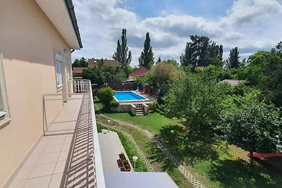 Ferienwohnung mit Pool und Internet