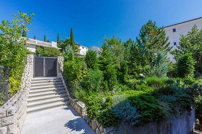 Ferienwohnung mit Balkon und Grill