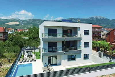 Ferienhaus mit Pool