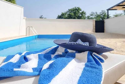 Villa Ginevra mit Pool