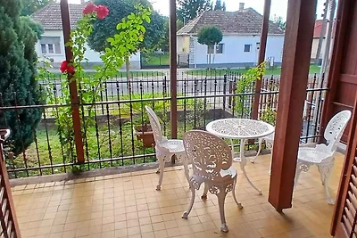 Ferienhaus mit Terassen und Klimaanlagen