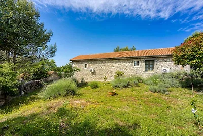 Villa mit Pool und Meerblick