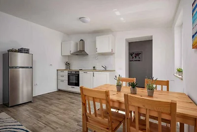 Ferienwohnung mit Balkon und Klimaanlage