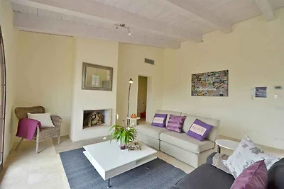 Ferienwohnung mit Terrasse, Klimaanlage und