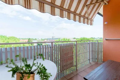 Ferienwohnung mit Klimaanlage und Balkon