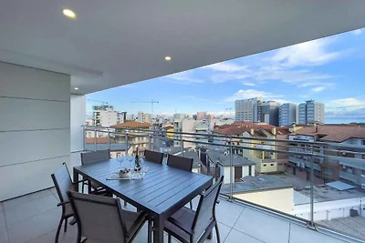 Ferienwohnung mit Balkon und Klimaanlage