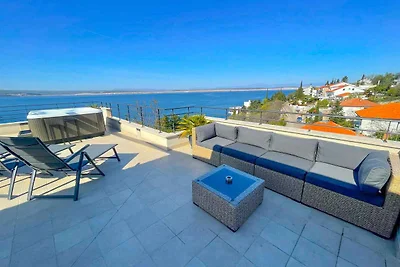 Ferienwohnung mit Whirlpool in Balkon, und mi