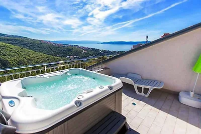 Ferienwohnung mit Whirlpool und Panoramablick