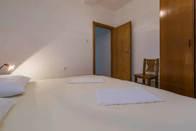 Ferienwohnung mit Terrasse und Meerblick