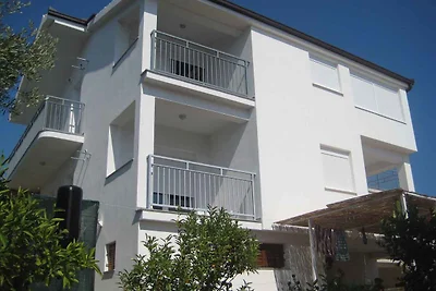 Appartamento Vacanza con famiglia Okrug Gornji