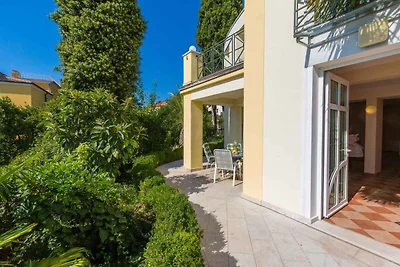 Ferienwohnung mit Terrasse und Klimaanlage