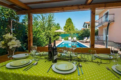 Ferienhaus mit Klimaanlage und Pool