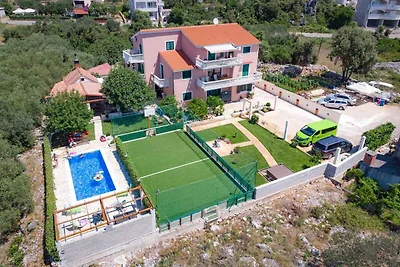 Ferienwohnung Unterkunft mit Pool