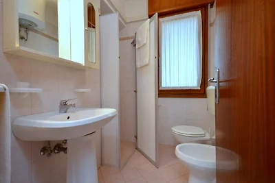 Ferienwohnung mit Klimaanlage und Balkon