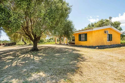 Villa mit Klimaanlage und Garten