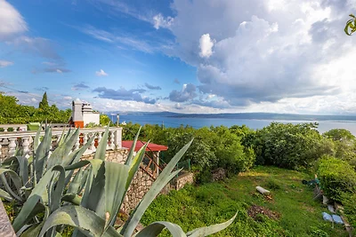 Ferienwohnung mit Meerblick und Pool